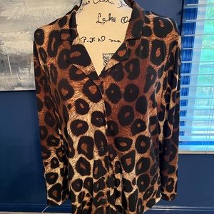 Animal print blouse size XL NWOT
